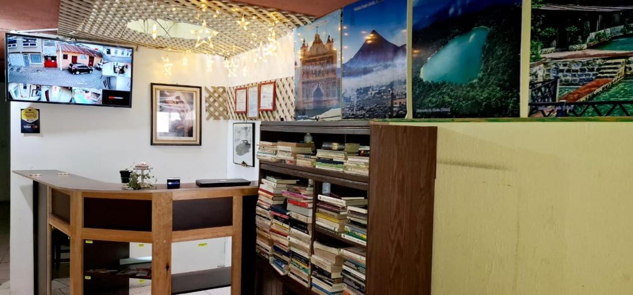 Hotel Ideal, Your House In Quetzaltenango ภายนอก รูปภาพ